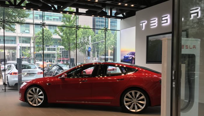 Economicreview 12 Tesla20170609 Koojaryong